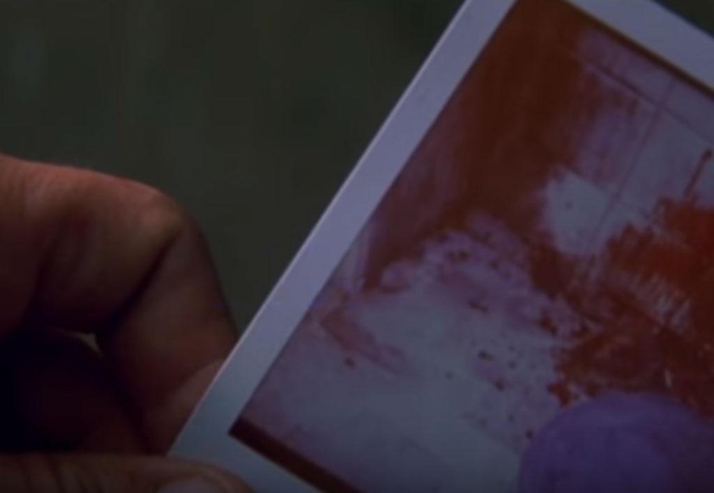 Cena de "Amnésia" (2000) - Reprodução