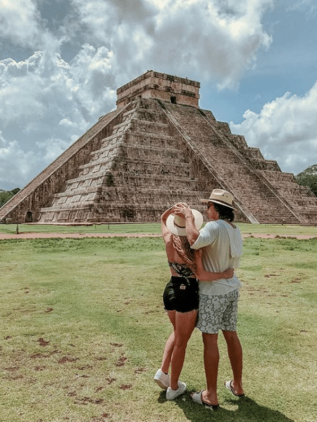 Whindersson Nunes e Luísa Sonza visitam a famosa pirâmide mexicana - Reprodução/Instagram