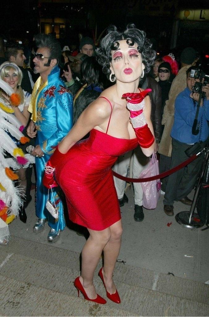 2000 à 2018: as melhores fantasias de Heide Klum para comemorar o Hallowen - Gesta Images