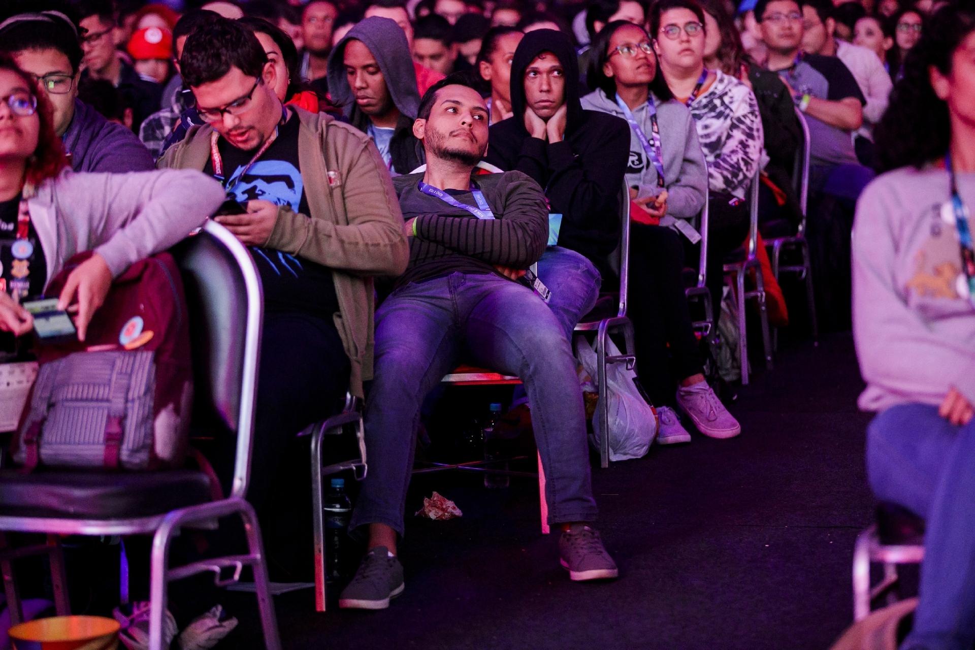 Público assiste a painel na CCXP 2018 - Mariana Pekin/UOL
