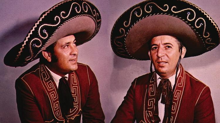 A dupla Pedro Bento e Zé Estrada, que ficou famosa por incorporar elementos mexicanos à música sertaneja - Reprodução - Reprodução