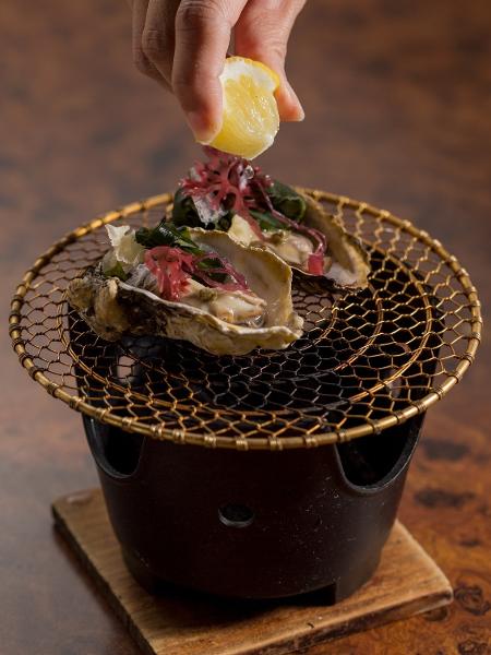 Ostra na grelha, do Aizomê  - Rafael Salvador - Rafael Salvador