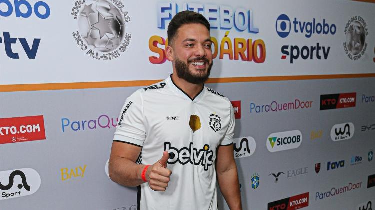Wesley Safadão marca presença no Futebol Solidário do Domingão