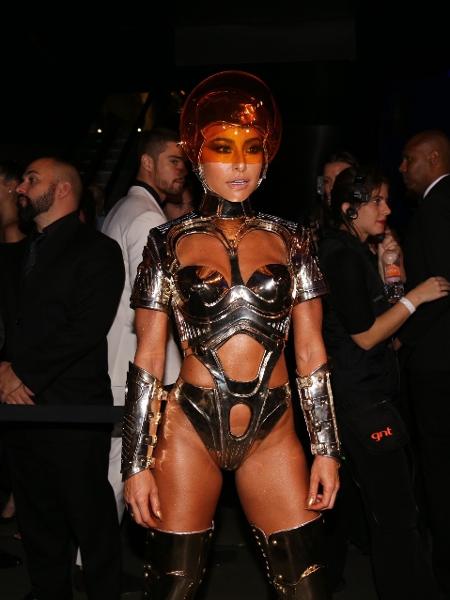 Sabrina Sato se veste de "futuro" no Baile da Vogue - Deividi Correa/AgNews - Deividi Correa/AgNews
