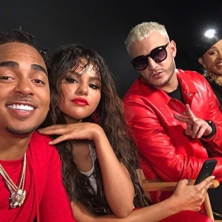 Selena Gomez mostra imagem dos bastidores do clipe do novo single de DJ Snake - Reprodução/Instagram - Reprodução/Instagram