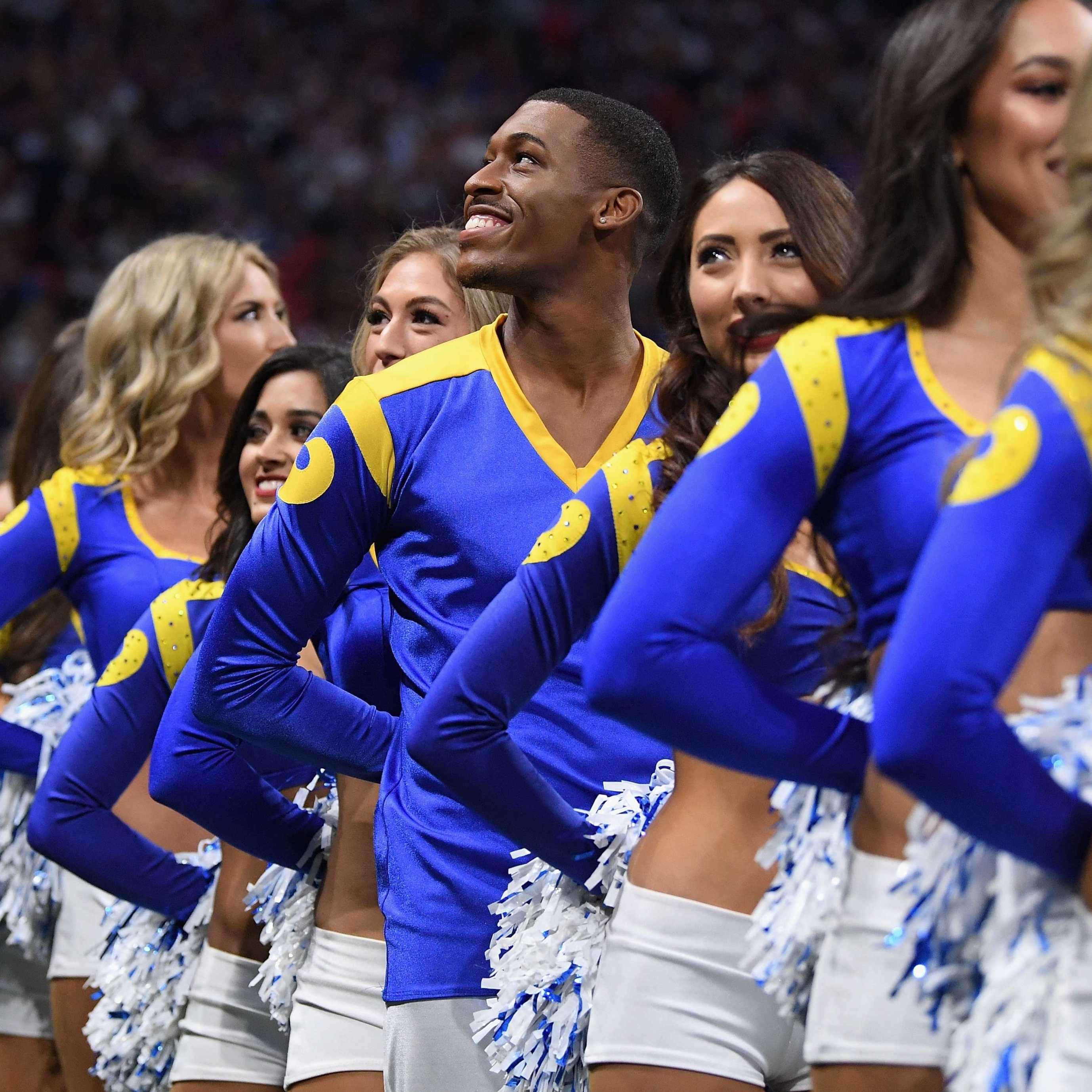 Homens líderes de torcida fazem história durante partida do Super Bowl -  04/02/2019 - UOL Universa