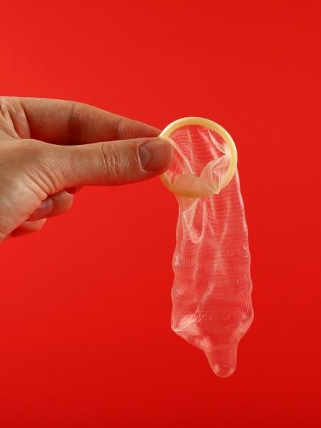 Vítima encontrou alfinete e outros preservativos furados em sua cabeceira - BreakingTheWalls/Getty Images/iStockphoto