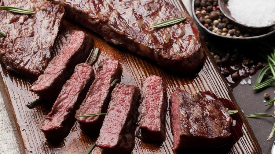 Sabor intenso e marmoreio: características marcantes do denver steak - Getty Images/iStockphoto