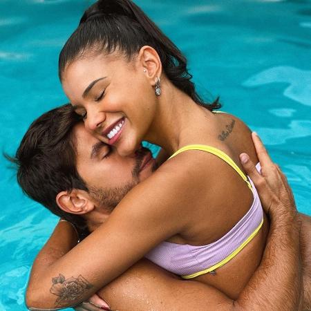 Jakelyne Oliveira e o namorado, Mariano - Reprodução/Instagram @jaakelyne