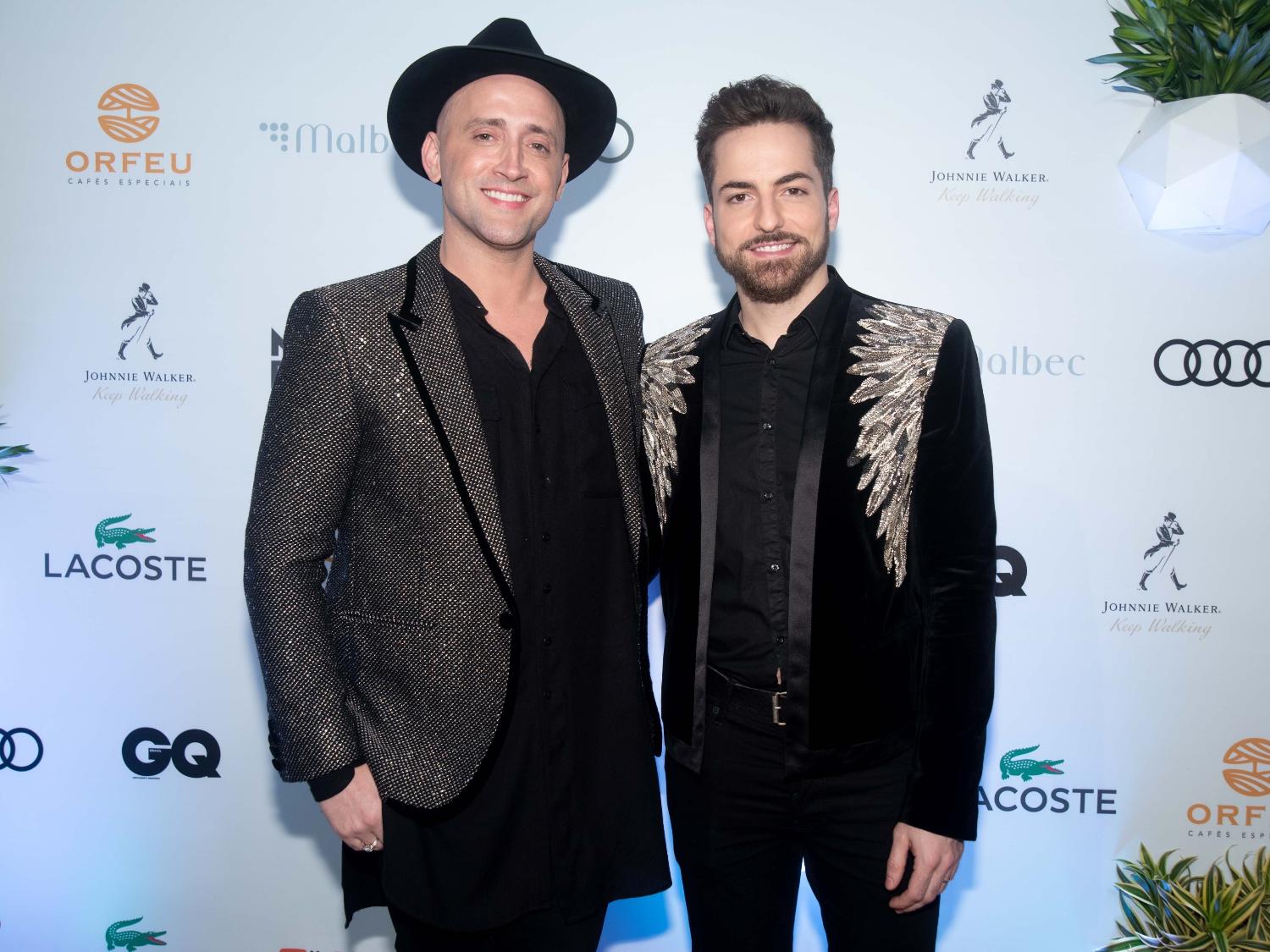 O humorista Paulo Gustavo ao lado do marido, Thales Bretas - Renato Wrobel/GQ