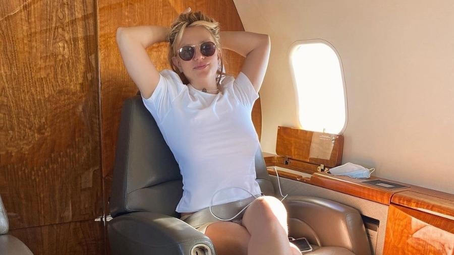 Fãs acusam equipe de Britney Spears de terem inventado viagem da cantora ao Havaí - Reprodução/Instagram