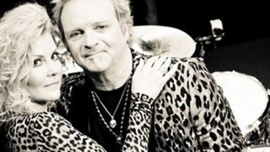 Linda Kramer, esposa de Joey Kramer, baterista do Aerosmith, morre aos 55 anos - Reprodução/Twitter