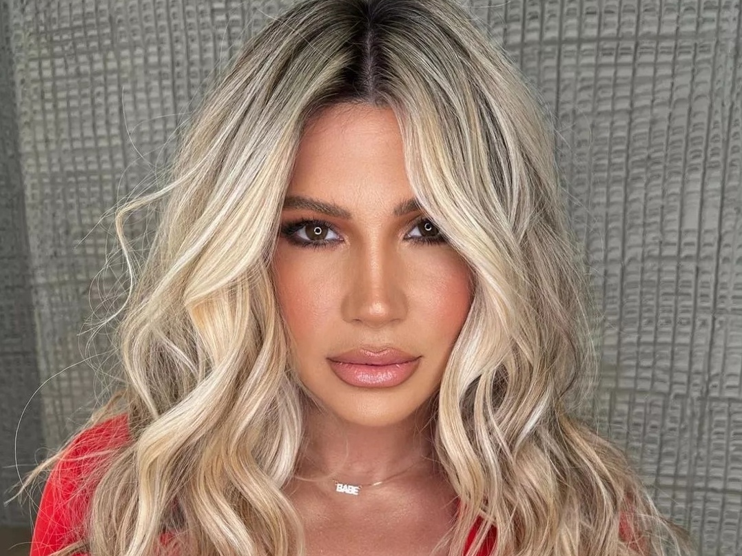 Eterna Mulher Samambaia, Dani Souza exibe novo look e encanta fãs