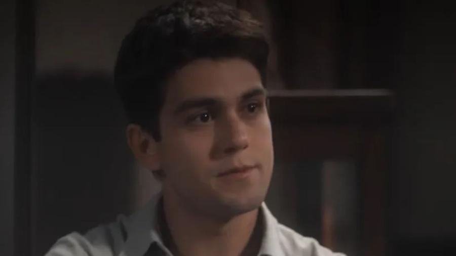 Daniel Rangel como Júlio em 'Amor Perfeito'