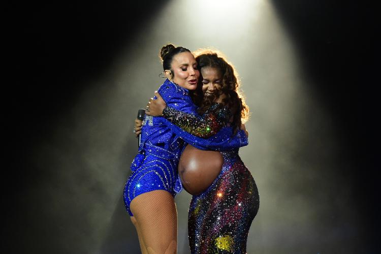 20.set.2024 - Iza se apresenta com Ivete Sangalo no palco Sunset na quinta noite de Rock in Rio