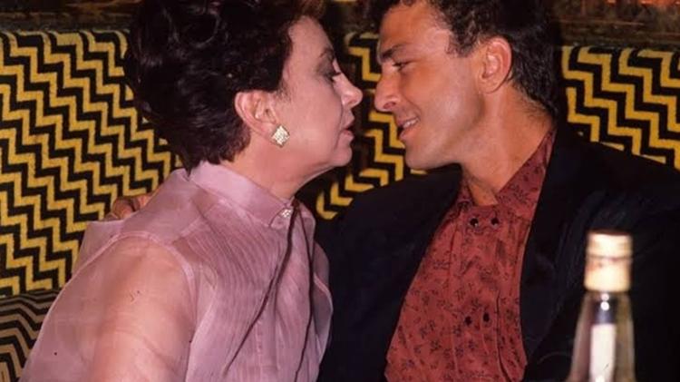 Odete Roitman (Beatriz Segall) e César (Carlos Alberto Riccelli) em 'Vale Tudo' 1988 Odete Roitman (Beatriz Segall) e César (Carlos Alberto Riccelli) em 'Vale Tudo' 1988