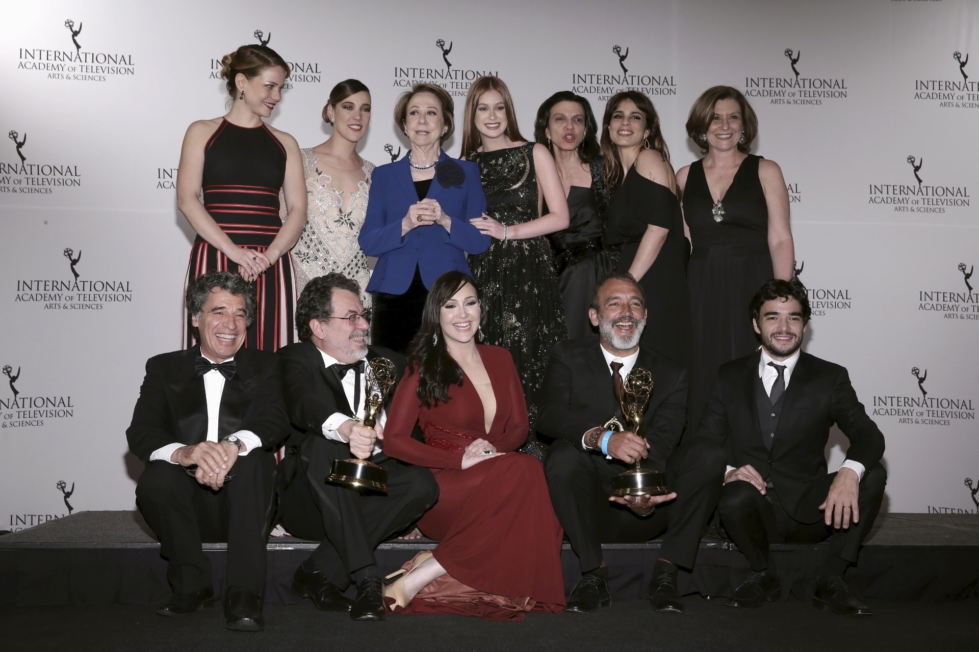 23.nov.2015 - Elenco de "Império" e de "Doce de Mãe" no Emmy Internacional 2015 - Andrew Kelly /Reuters
