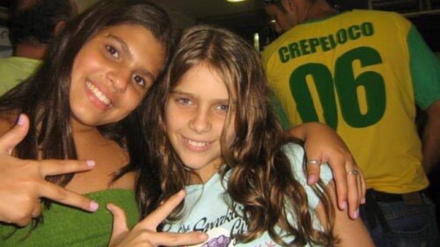 Isabella Santoni em foto antiga ao lado de amiga - Reprodução/Instagram