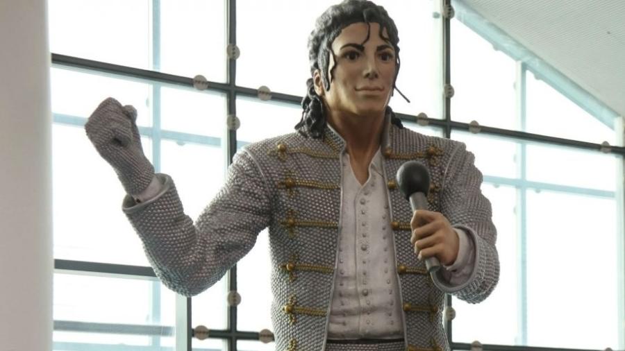 Estátua de Michael Jackson que ficava no Museu Nacional do Futebol, em Manchester, em imagem de 2018 - Richard Gardner/REX/Shutterstock