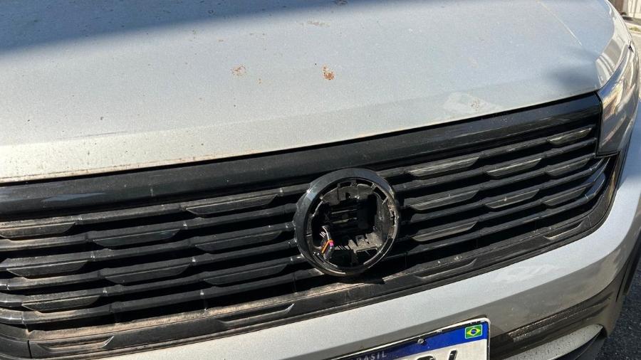 É comum encontrar T-Cross e Nivus nas ruas sem o emblema da VW