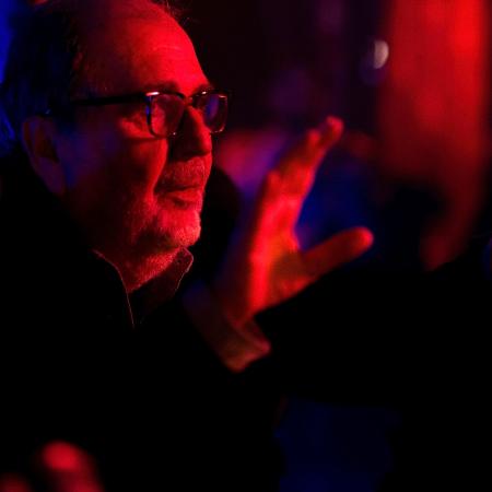 Cacá Diegues trabalha nos bastidores do filme "O Grande Circo Místico" - Divulgação - Divulgação