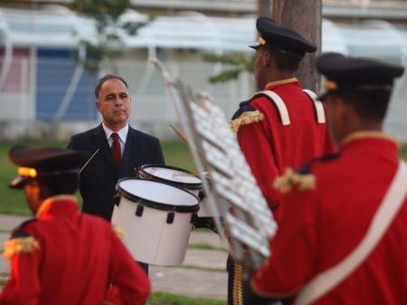 A Banda Fanfarra Ciep Roberto Morena foi criada há mais de 15 anos, por iniciativa da diretora da unidade, Katia Darc; o professor deu seguimento ao projeto, trazendo também ex-alunos - Prefeitura do Rio
