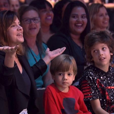 Esposa de Ed Côrtes reage após ver o marido ser xavecado ao vivo  - Reprodução/Globo - Reprodução/Globo