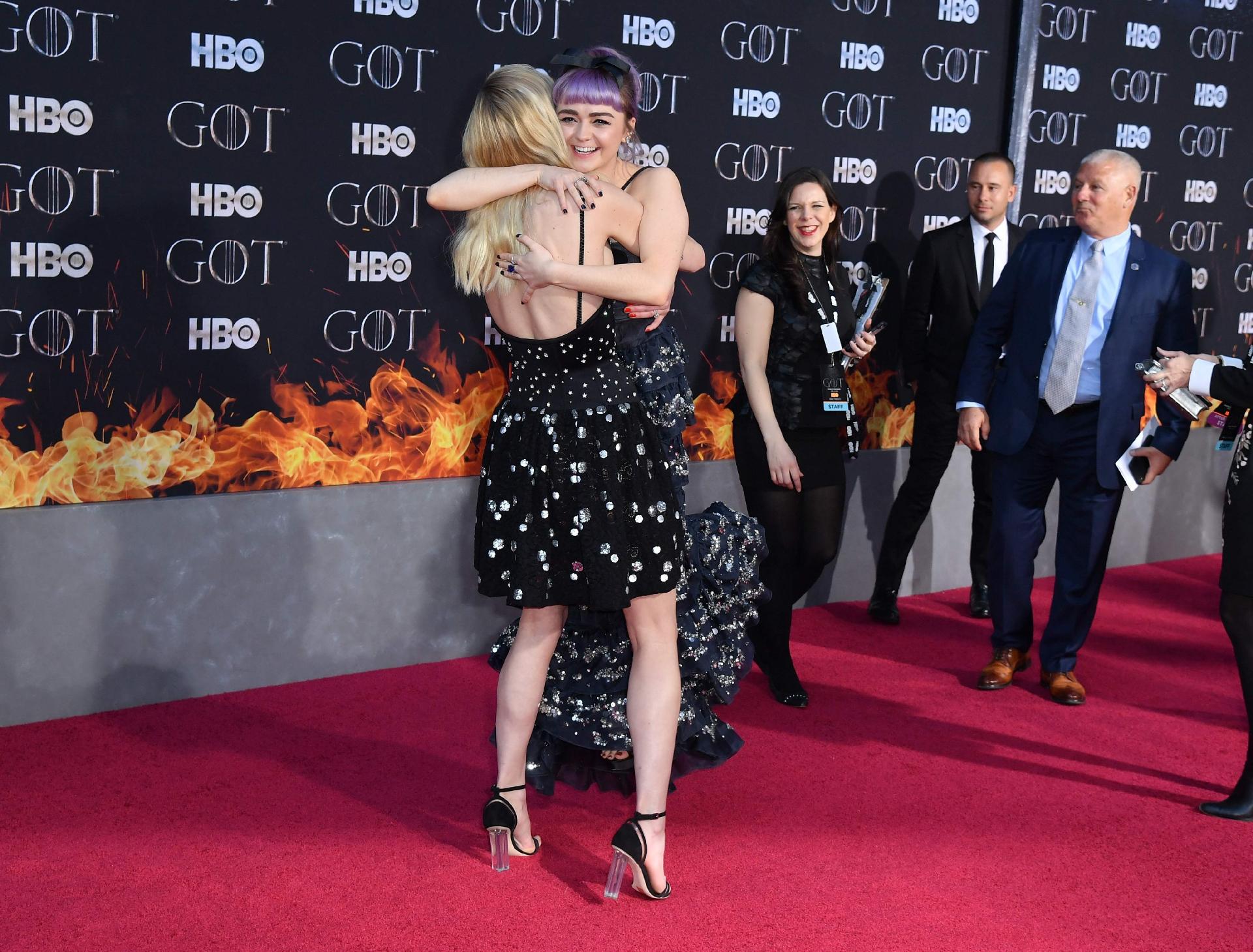 Sophie Turner e Maisie Williams - premiere de "Game of Thrones" - Angela Weiss / AFP