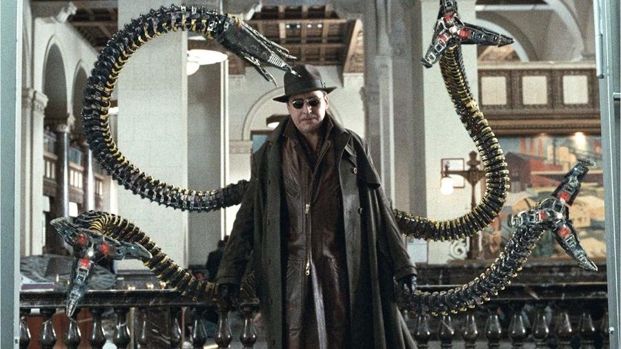 Alfred Molina como Doutor Octopus em "Homem-Aranha 2" - Reprodução