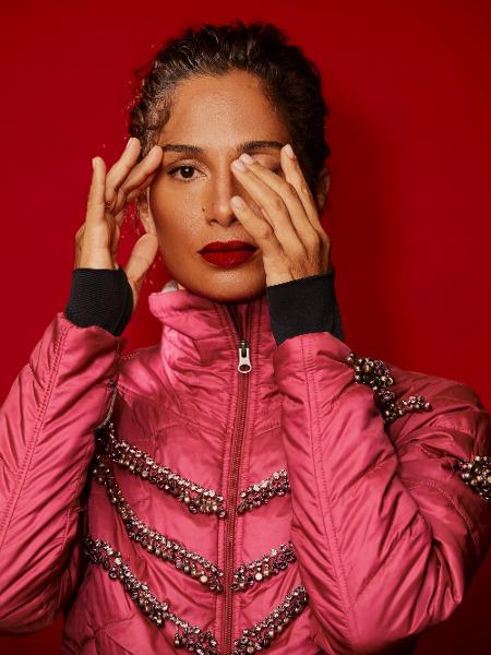 Camila Pitanga estrela a campanha "Moda Pela Vida das Mulheres" - Bruna Castanheira