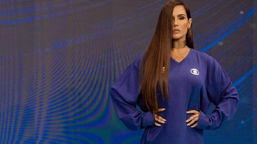 Deborah Secco alfineta críticos com novo look para o Tá na Copa - Divulgação