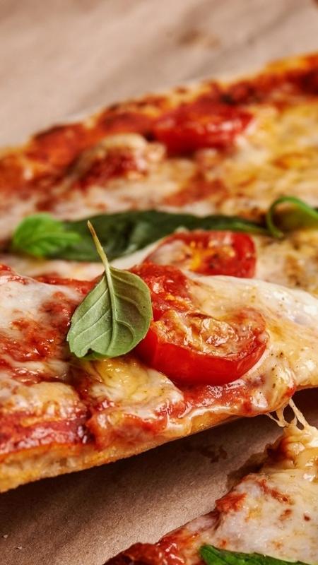 Dia Mundial da Pizza: aprenda o preparo da receita preferida dos  brasileiros 