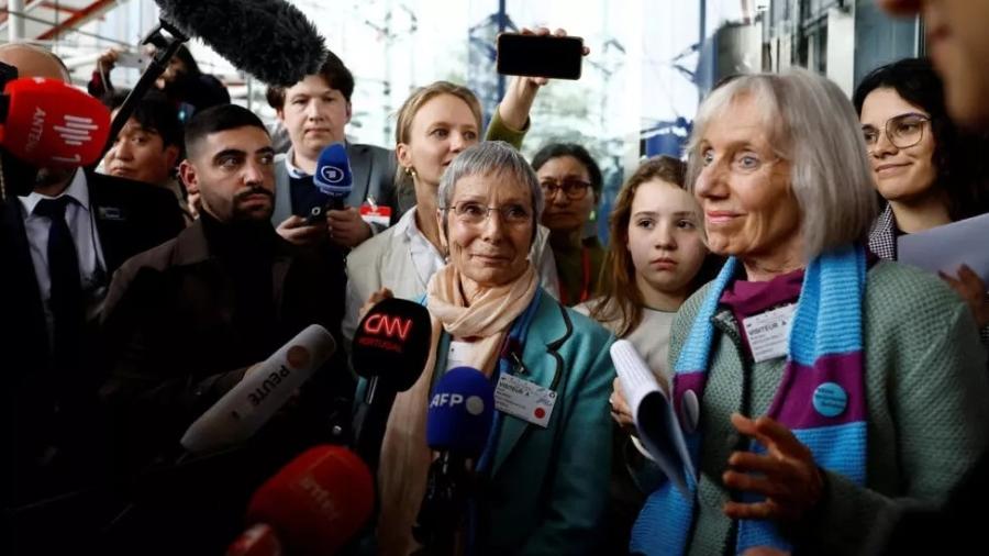 Anne Mahrer (centro) e outras "vovós pelo clima" obtiveram vitória inédita em tribunal europeu