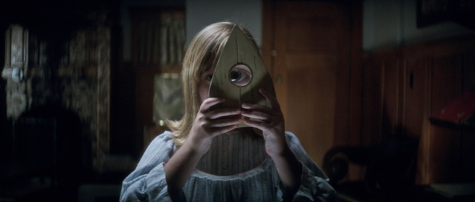 Cena do filme "Ouija: Origem do Mal" (2016), de Mike Flanagan - Reprodução
