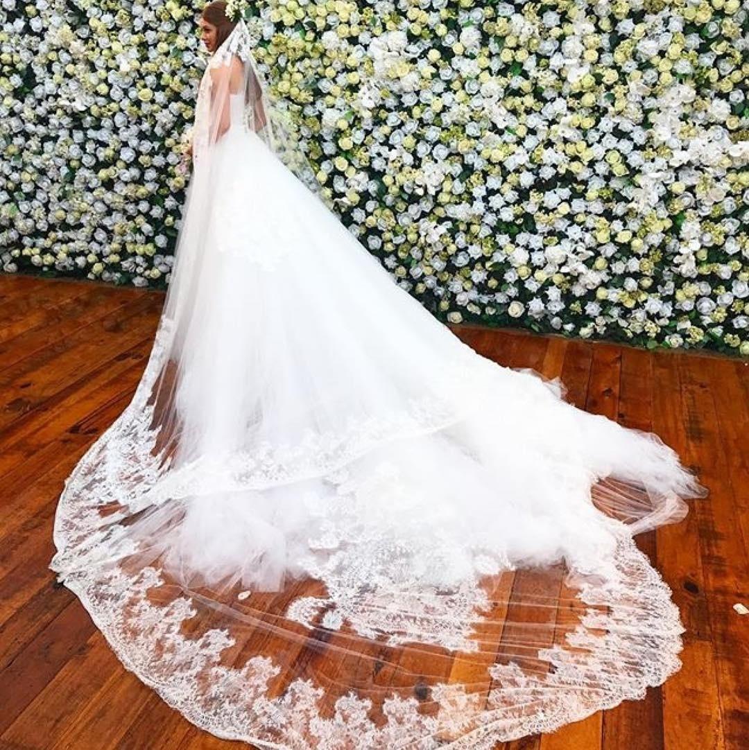 O vestido Dolce & Gabbana foi criado especialmente para Marina Ruy Barbosa - Reprodução/Instagram