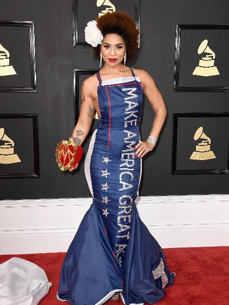 Joy Villa vai ao Grammy 2017 com vestido que ostenta o lema de Donald Trump, "make America great again" - Frazer Harrison/Getty Images - Frazer Harrison/Getty Images