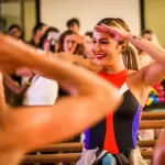 Zumba Fitness World Party tem músicas de Claudia Leitte, capoeira