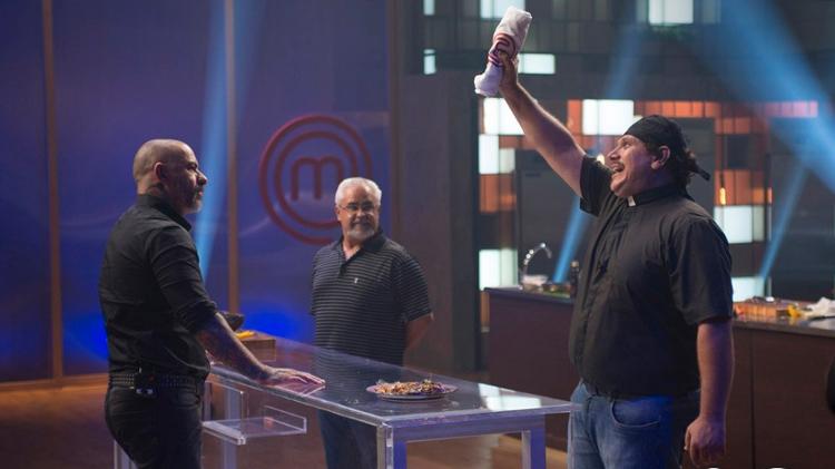 Evandro Luís é padre da igreja Católica e morador de Tietê, no interior paulista - Carlos Reinis/Divulgação Reprodução/Twitter/masterchefbr - Carlos Reinis/Divulgação Reprodução/Twitter/masterchefbr