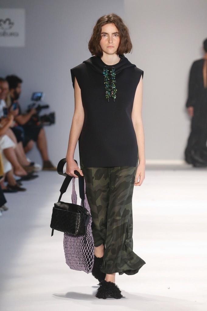 Detalhes do desfile da Osklen na SPFW N45 - Marcio Madeira/Divulgação