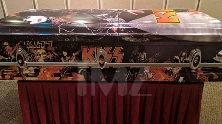 Caixão do Kiss que será usado por Vinnie Paul - Reprodução/TMZ - Reprodução/TMZ