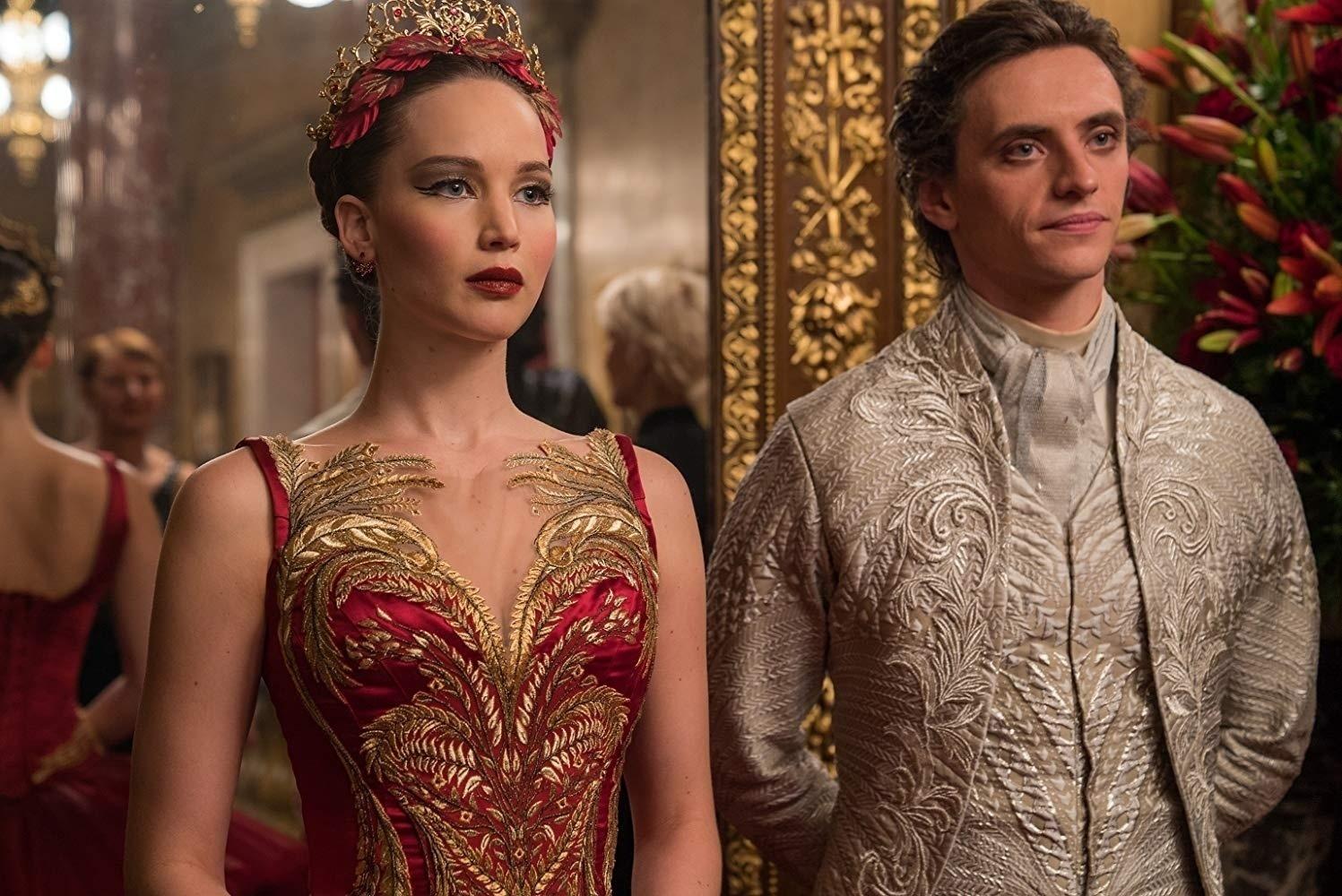 Jennifer Lawrence e Sergei Polunin em "Operação Red Sparrow" (2018) - Divulgação