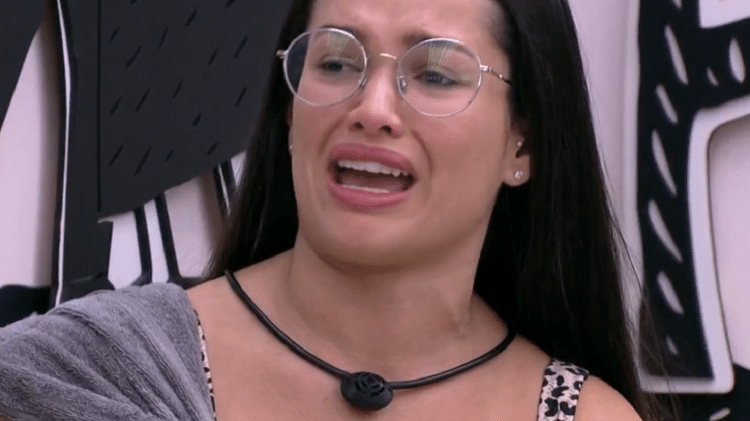 BBB 21: Juliette chora após brigar com Camilla de Lucas sobre biscoitos - Reprodução/Globoplay - Reprodução/Globoplay