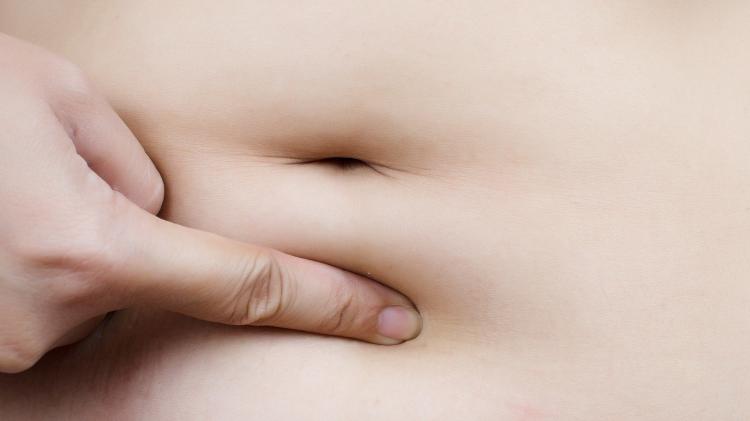 Umbigo, barriga - iStock - iStock