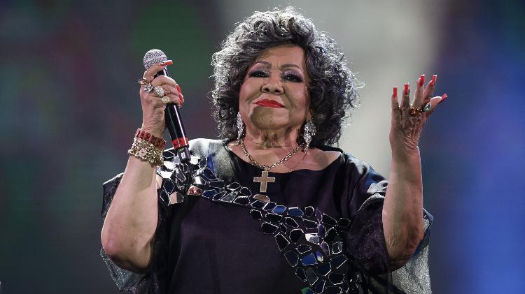 21.set.2024 - Alcione se apresenta no palco Sunset na sexta noite de Rock in Rio