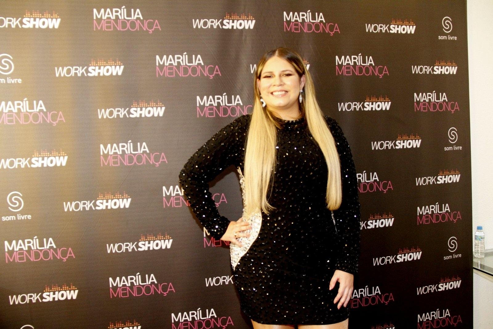 A cantora Marília Mendonça se apresentou no Rio de Janeiro neste sábado em um show com a presença de vários famosos - Marcos Ferreira/Brazil News