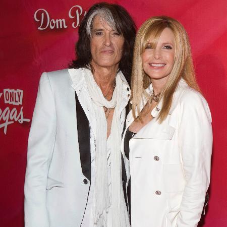 Joe Perry ao lado da mulher, Billie - Steve Marcus/Reuters - Steve Marcus/Reuters
