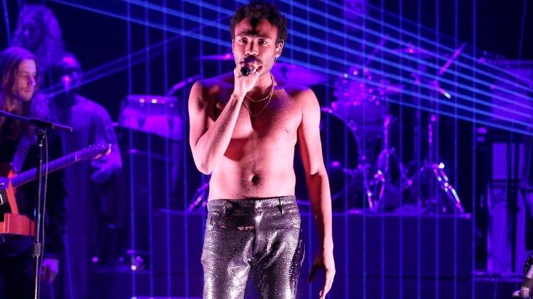 Como Childish Gambino no "The Tonight Show" - Divulgação - Divulgação