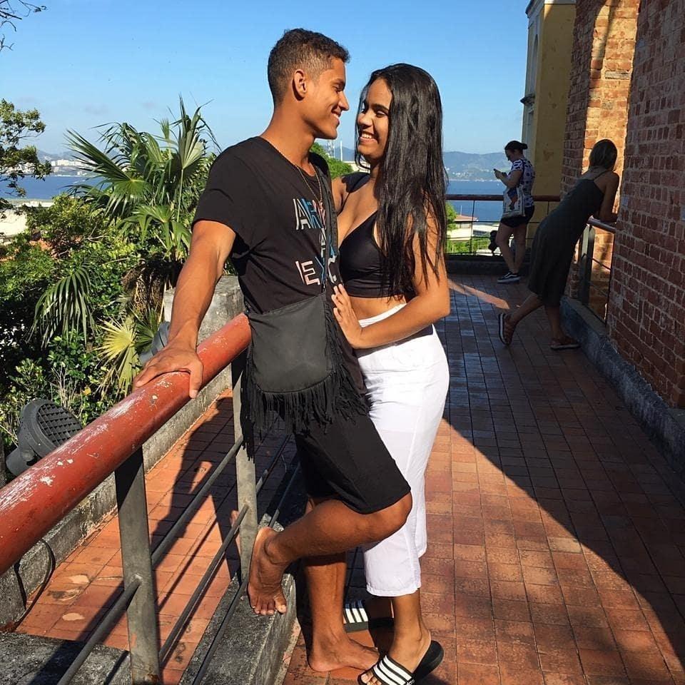 O participante Danrley com a namorada - Reprodução/Instagram