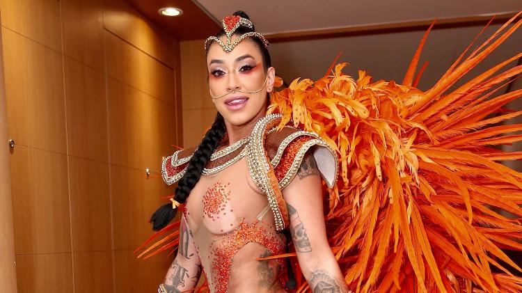 Dani Bolina pronta para desfilar como madrinha de bateria da Unidos de Vila Maria - Iwi Onodera/UOL - Iwi Onodera/UOL