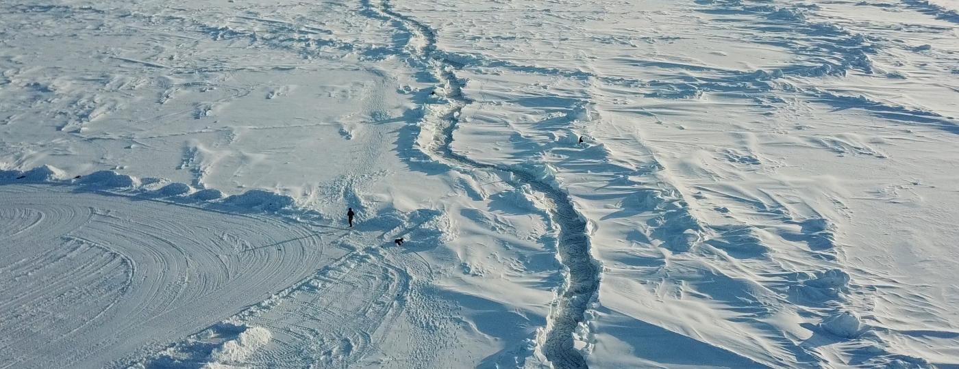 O brasileiro Chicco Mattos deixou o Brasil e o mochilão para viver no Ártico, onde capta imagens do paraíso gelado na Noruega - Chicco Mattos